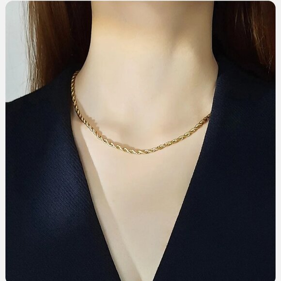 ⭐ Stunning 22" Diamond Cut Rope Necklace 4mm Wide 18K Gold ⭐ - Picture 5 of 5